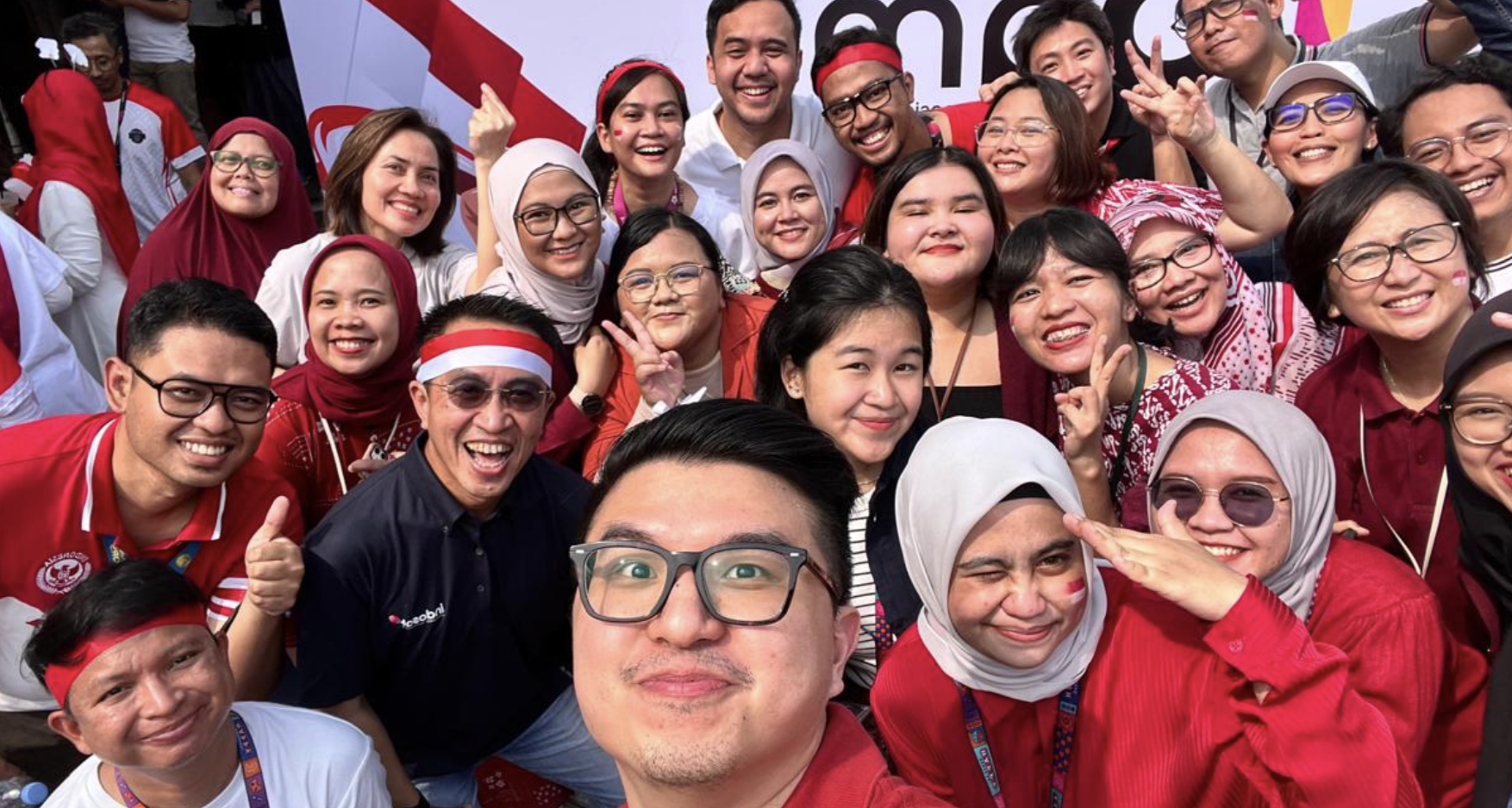 Indosat Ooredoo Hutchison workers 